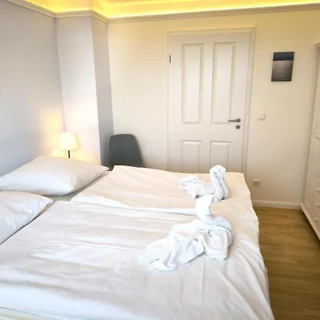 Alloggio in famiglia Appartementhaus Mit Meerblick Und Balkon In Hmli *