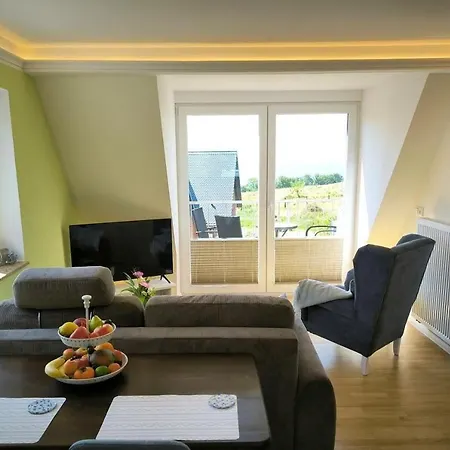 Appartementhaus Mit Meerblick Und Balkon In Hmli Alloggio in famiglia Goehren (Ruegen)
