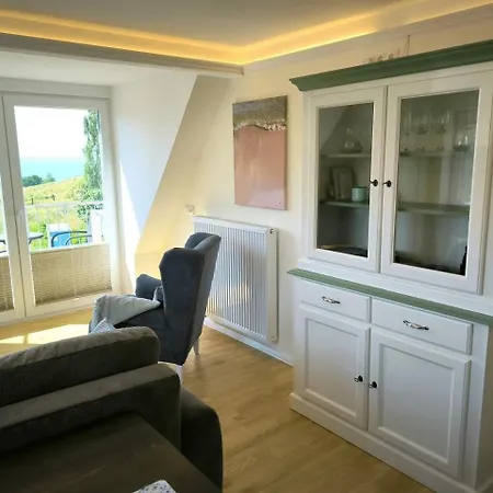 Appartementhaus Mit Meerblick Und Balkon In Hmli Goehren (Ruegen)
