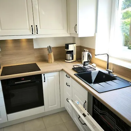 Appartementhaus Mit Meerblick Und Balkon In Hmli Alloggio in famiglia