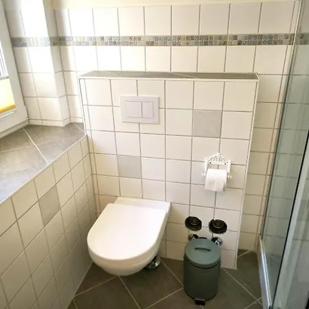 Alloggio in famiglia Appartementhaus Mit Meerblick Und Balkon In Hmli *