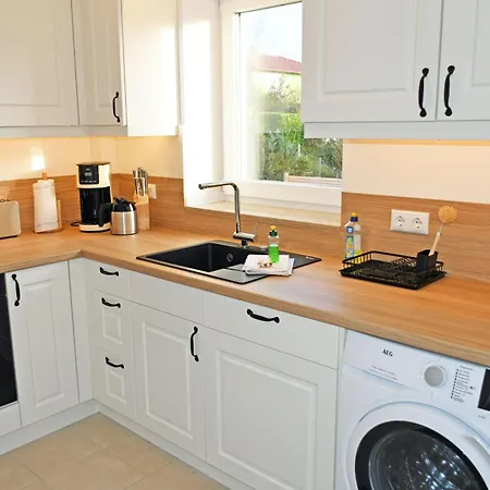 Appartementhaus Mit Meerblick Und Balkon In Hmli Alloggio in famiglia *