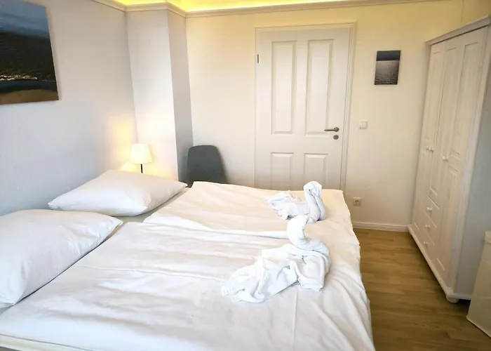 Séjour chez l'habitant Appartementhaus Mit Meerblick Und Balkon In Hmli *