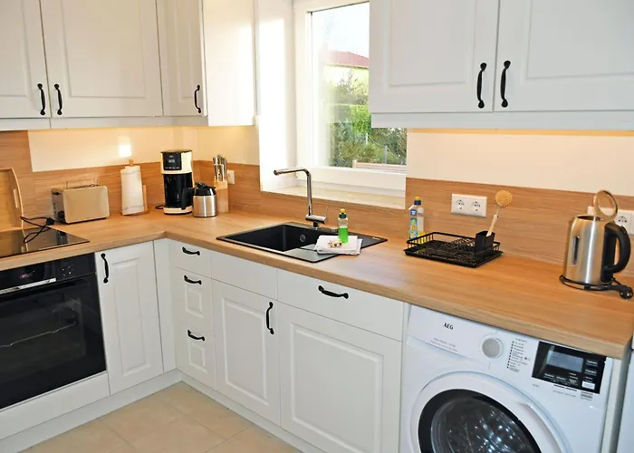 Appartementhaus Mit Meerblick Und Balkon In Hmli Séjour chez l'habitant *