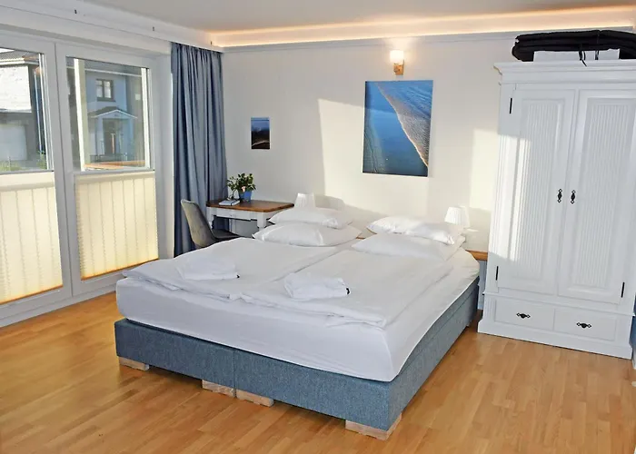 Appartementhaus Mit Meerblick Und Balkon In Hmli Séjour chez l'habitant